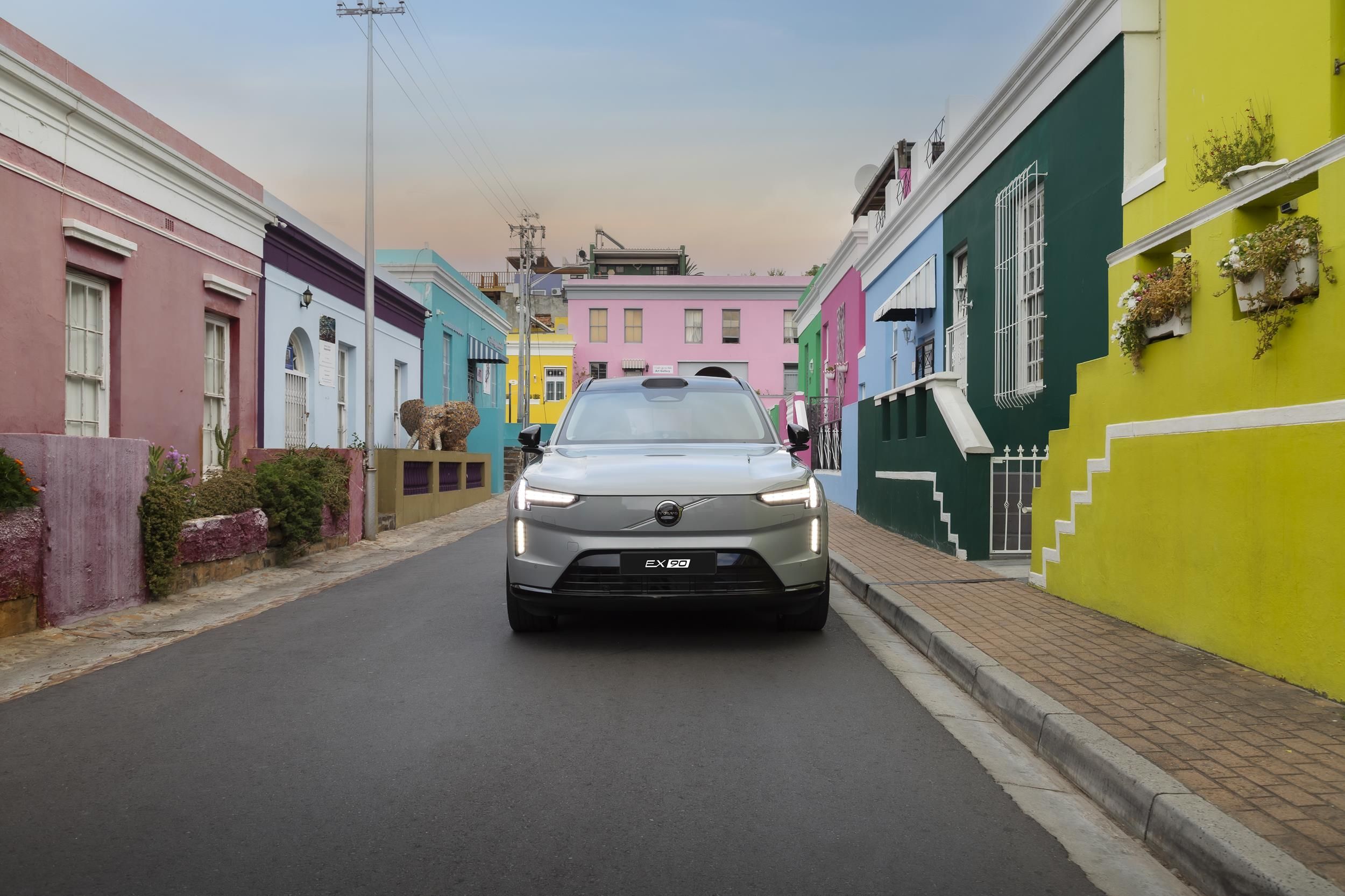 Volvo EX90 Review – The R2.65-million Electric Flagship That Plays the Long Game