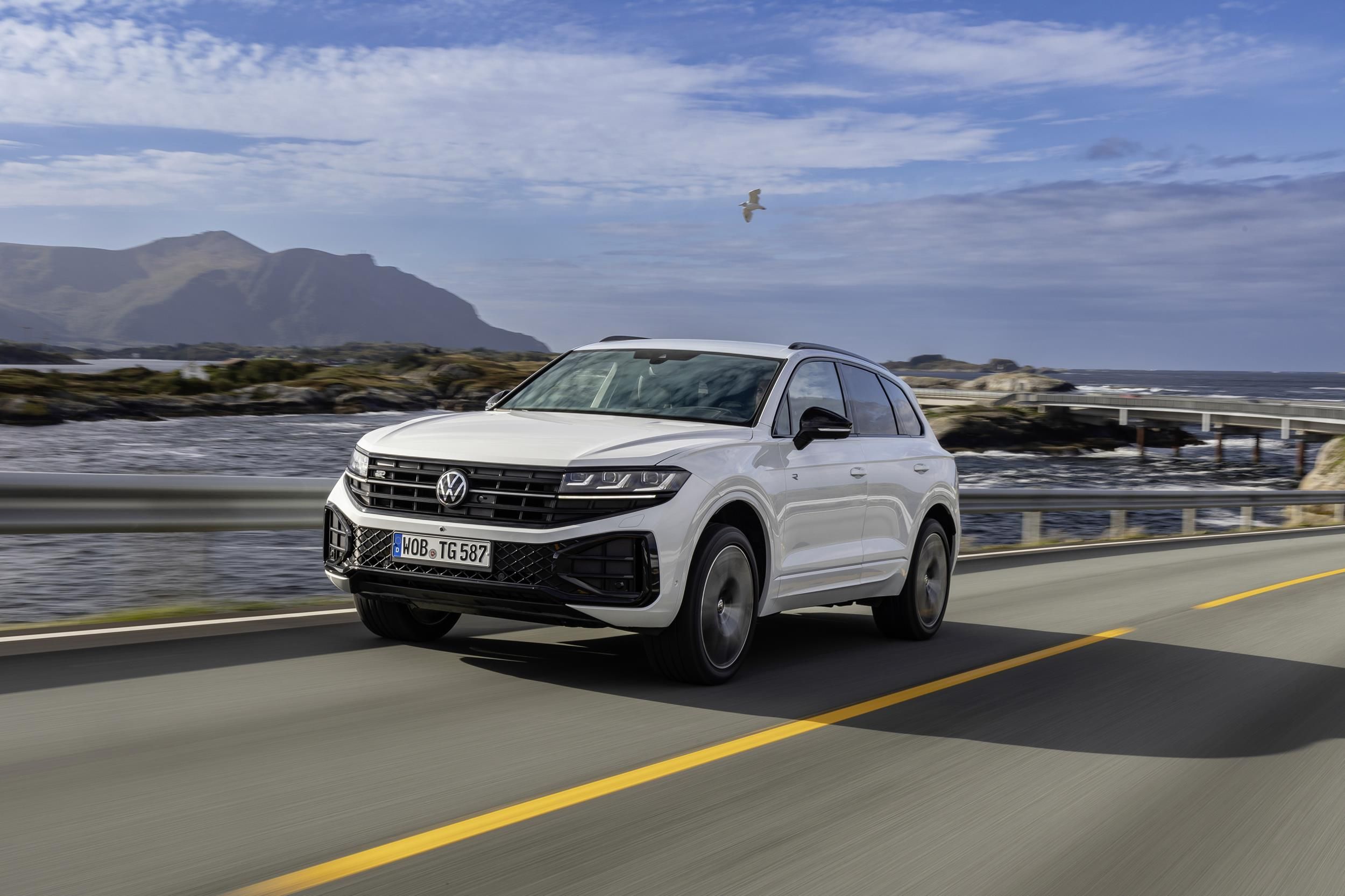Volkswagen Touareg 3.0 TDI V6 R-Line (2026) Review