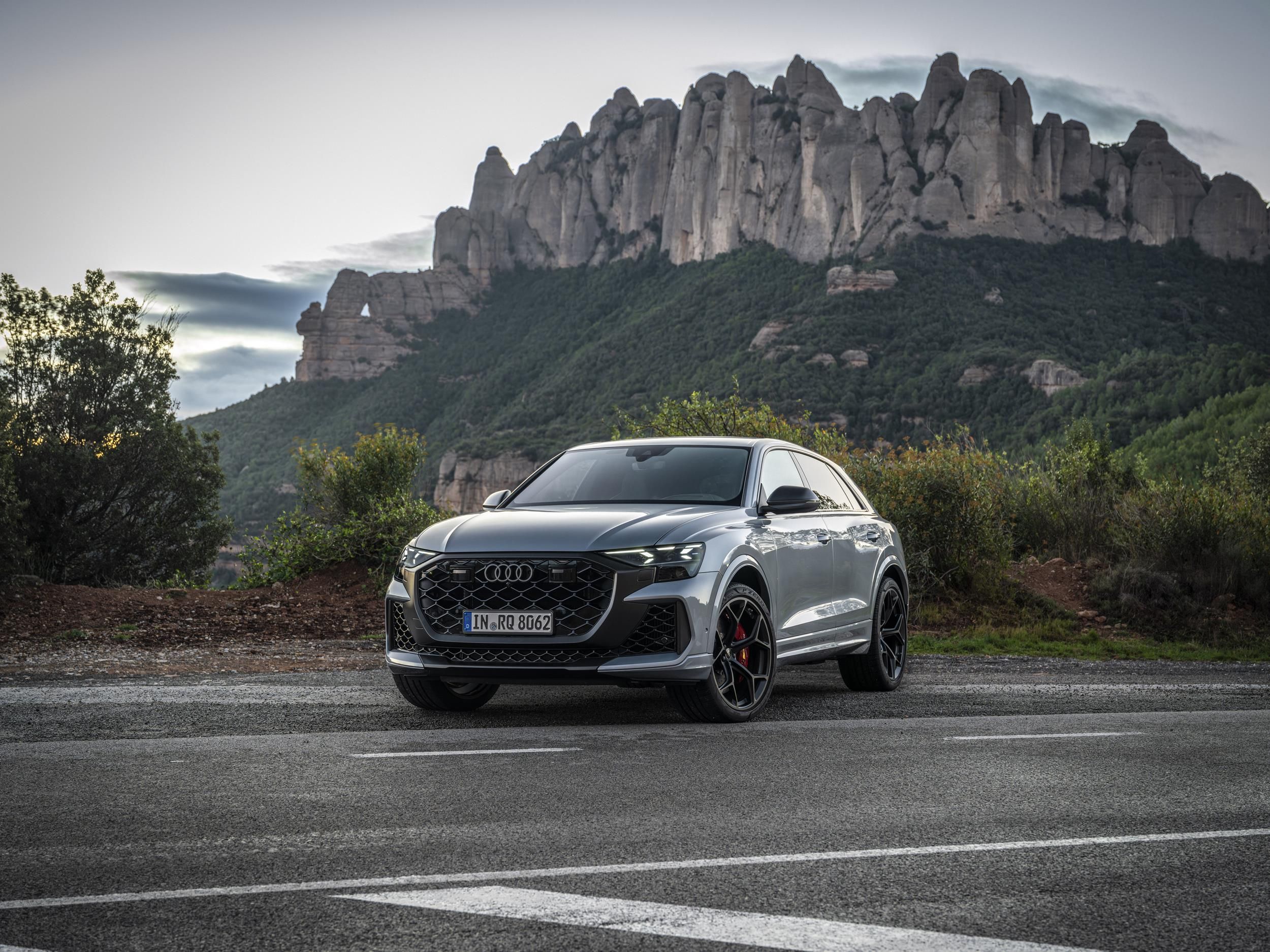 Audi Q8 Performance (2026): The R900k Vanishing Act — Why Used Might Be the Smart Buy