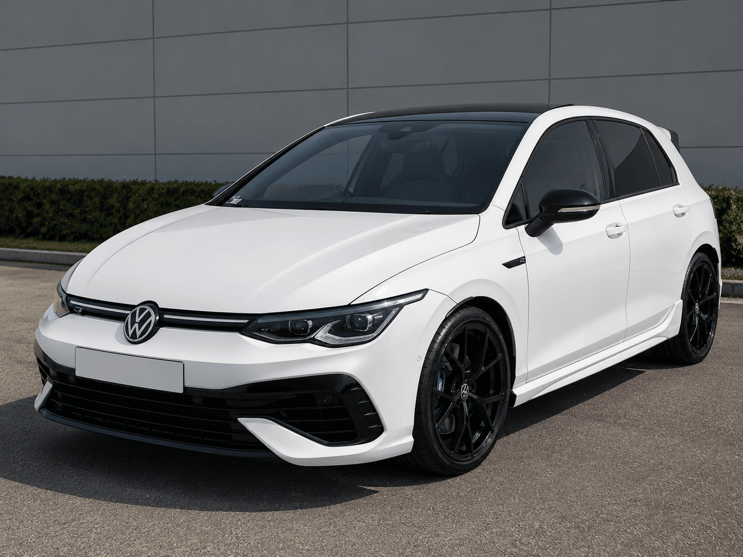 Volkswagen Golf 8 2.0 TSI R DSG (2025) Review