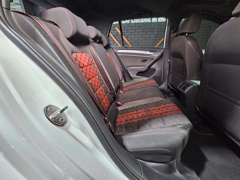 Volkswagen Golf VII GTI TCR (2020) Used Review – The Track-Bred Send-Off Still Worth Hunting Down — media 5