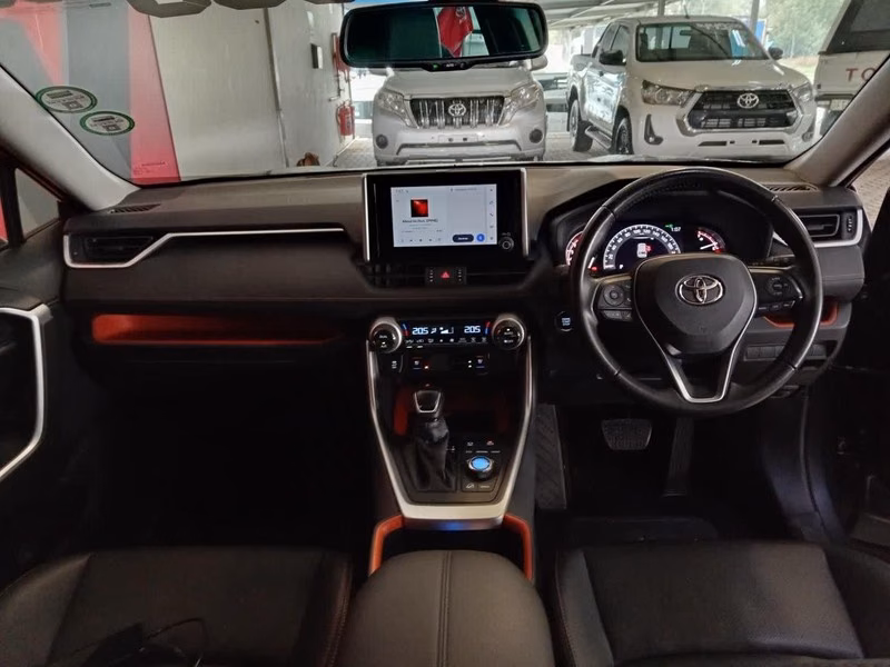 Haval H6 vs Toyota RAV4: Half the Price, Same Family SUV? — media 5